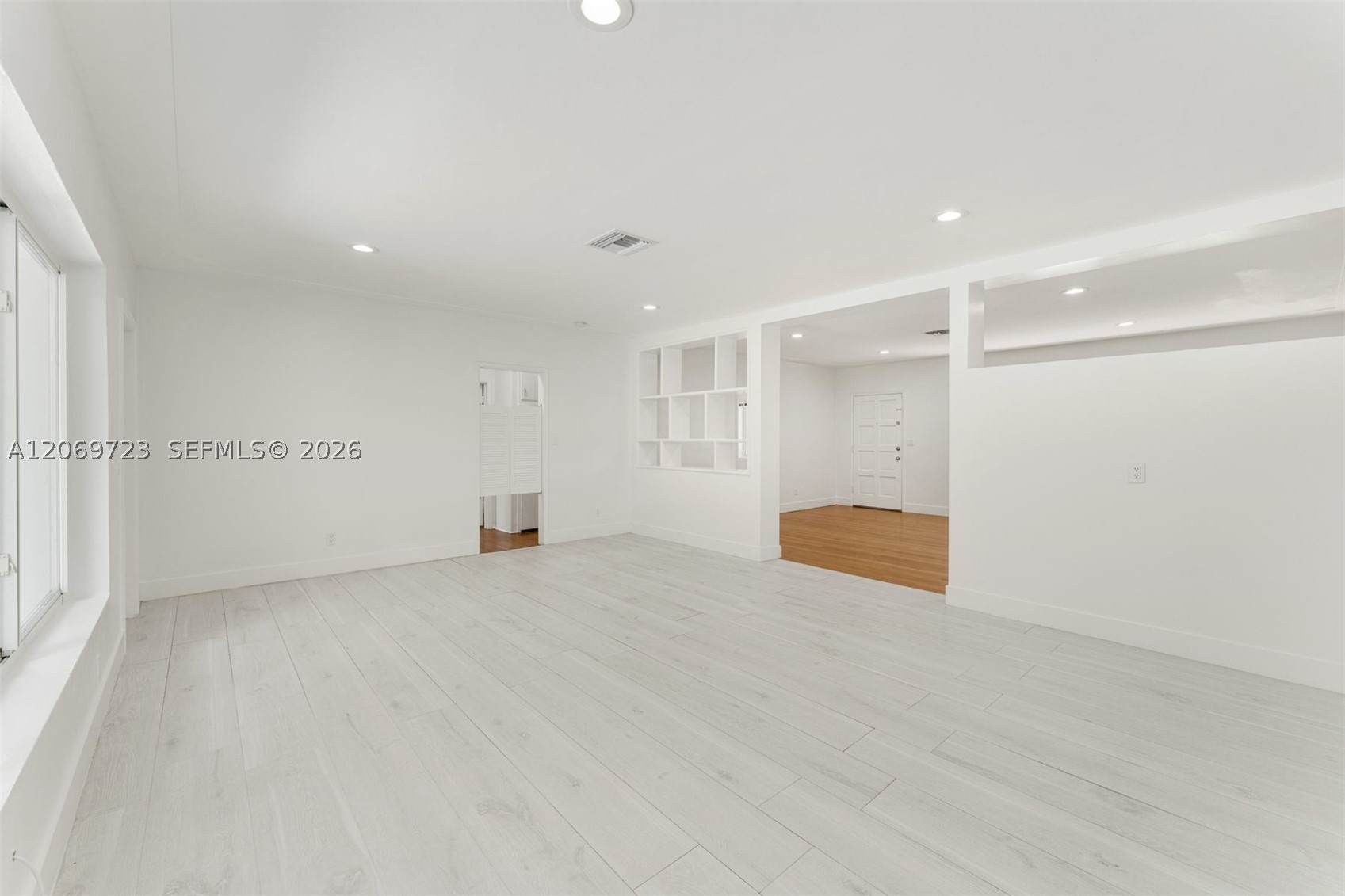 4724 Orduna Dr, Coral Gables FL 33146