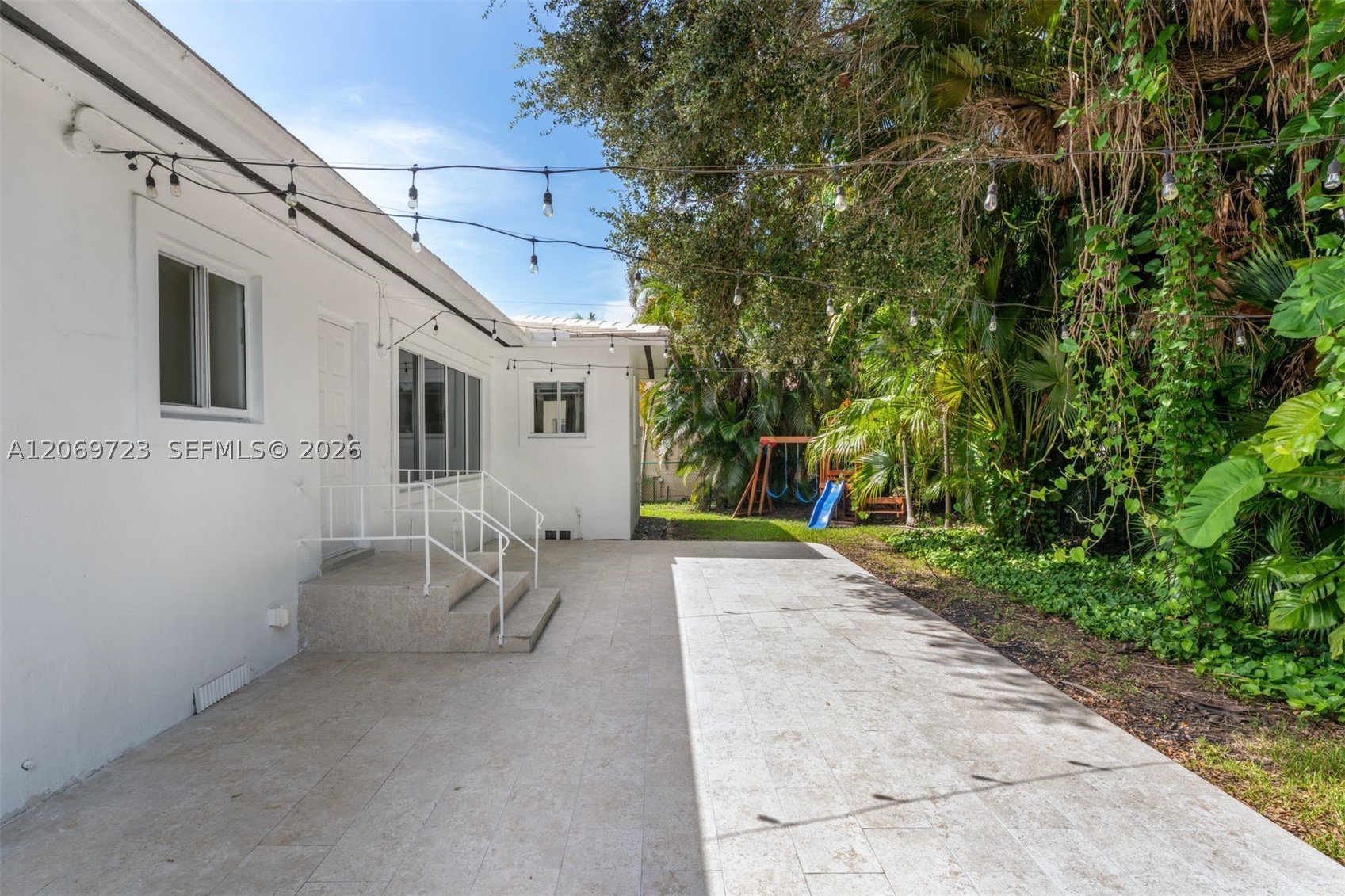 4724 Orduna Dr, Coral Gables FL 33146