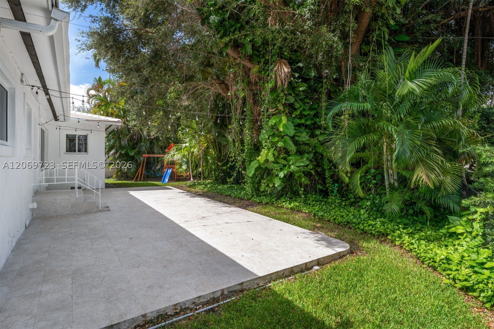 4724 Orduna Dr, Coral Gables FL 33146