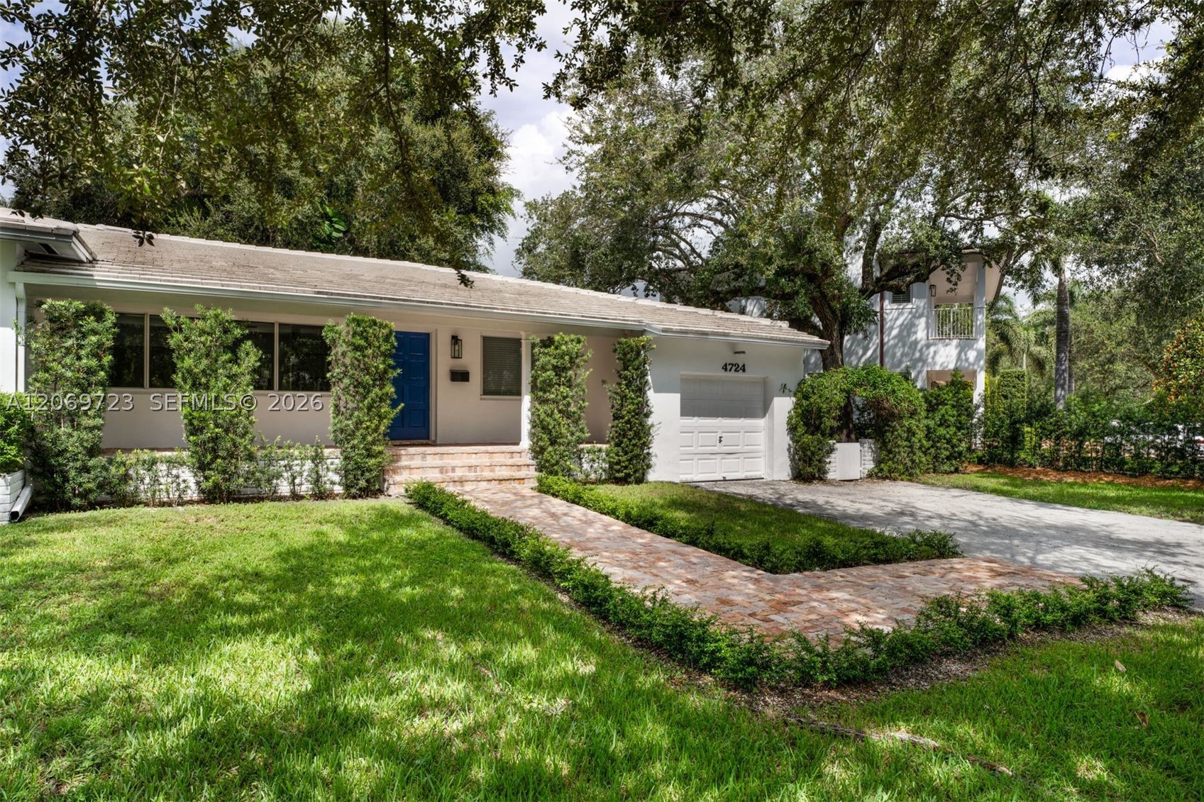 4724 Orduna Dr, Coral Gables FL 33146