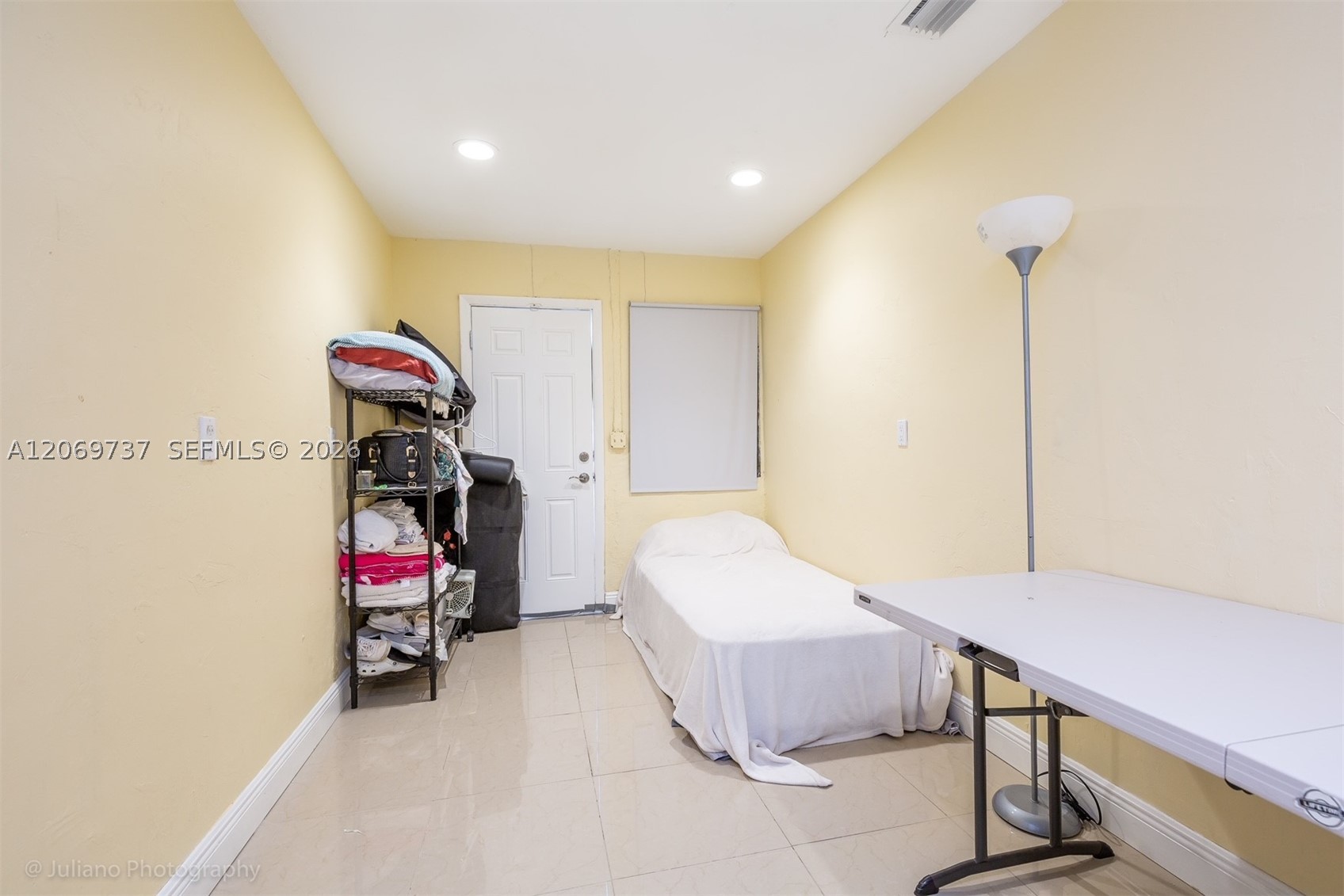 437 Holiday Dr, Hallandale Beach FL 33009