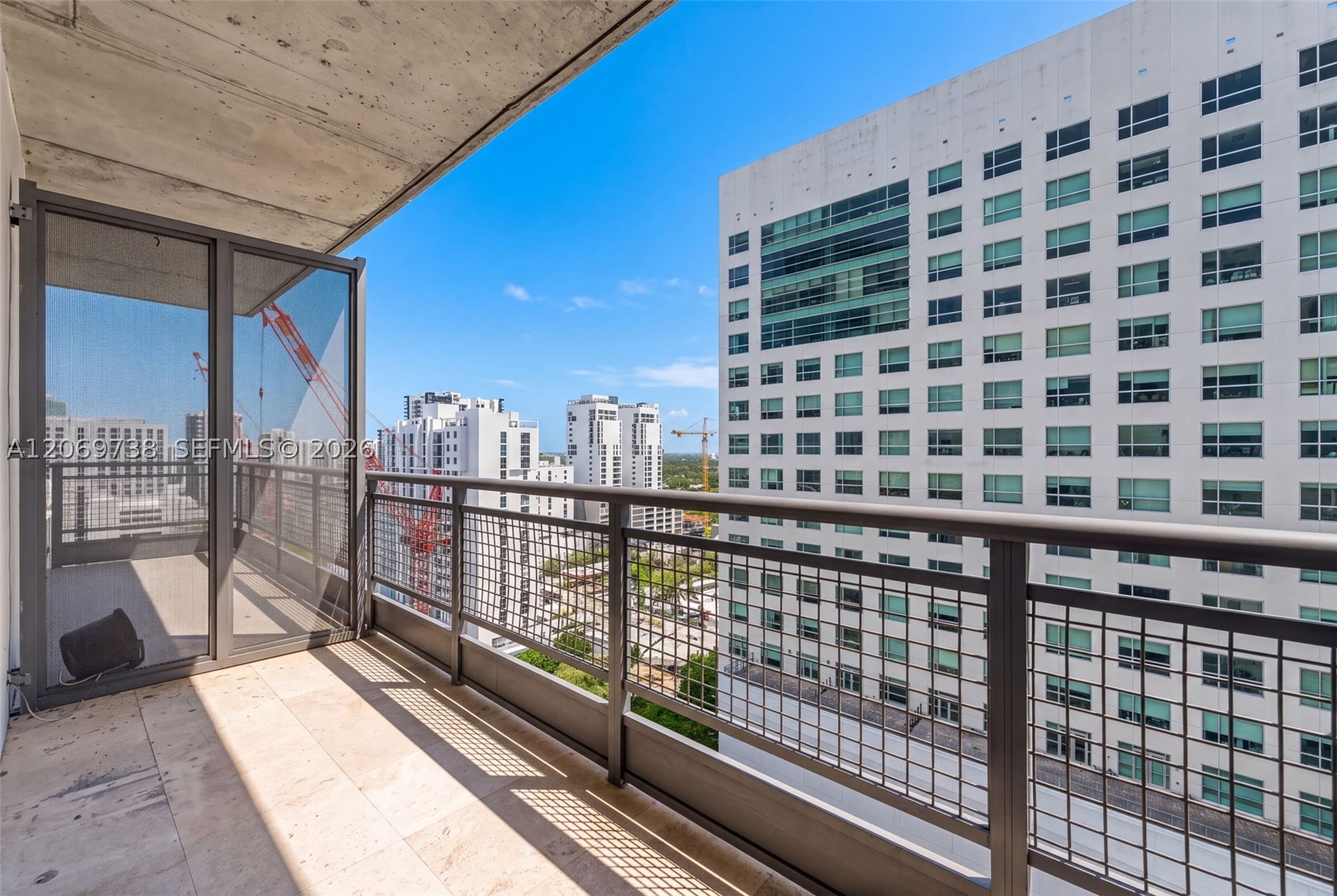 690 SW 1st Ct #2122, Miami FL 33130