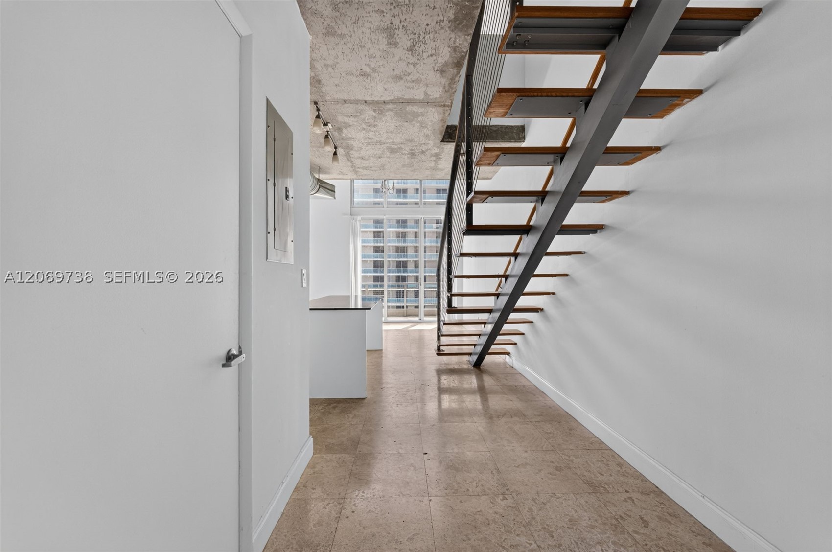 690 SW 1st Ct #2122, Miami FL 33130