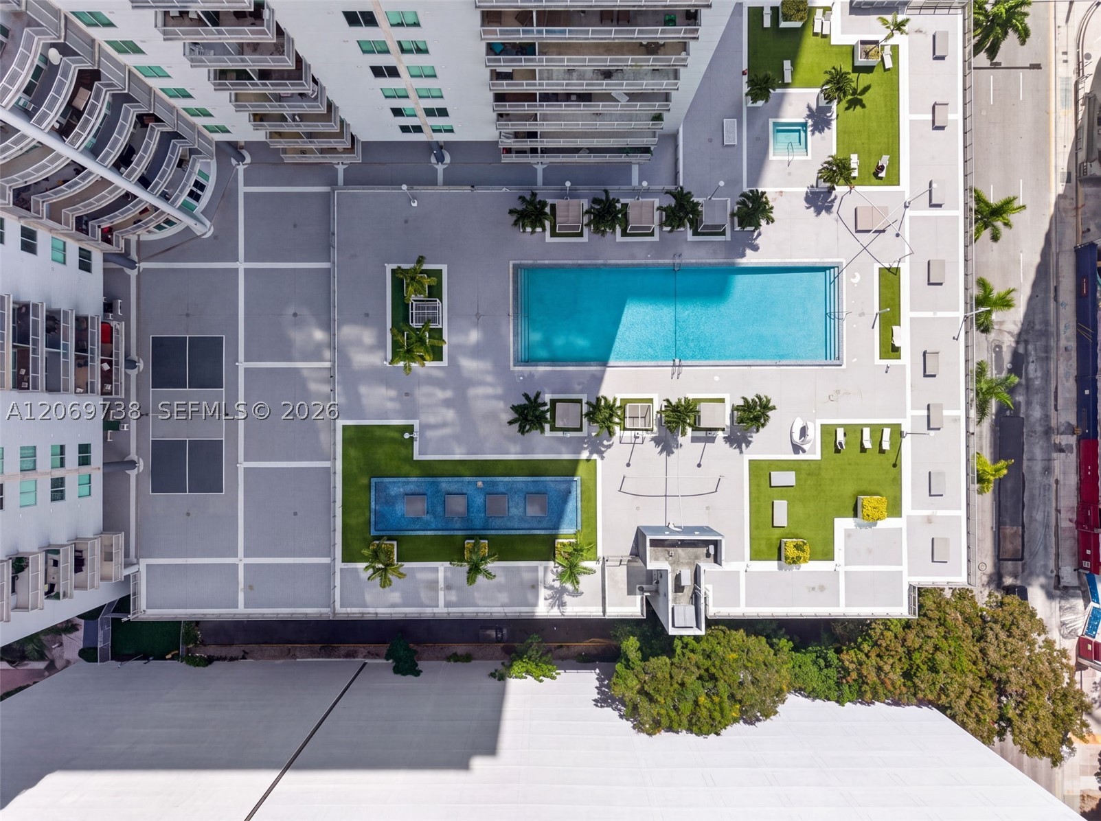 690 SW 1st Ct #2122, Miami FL 33130