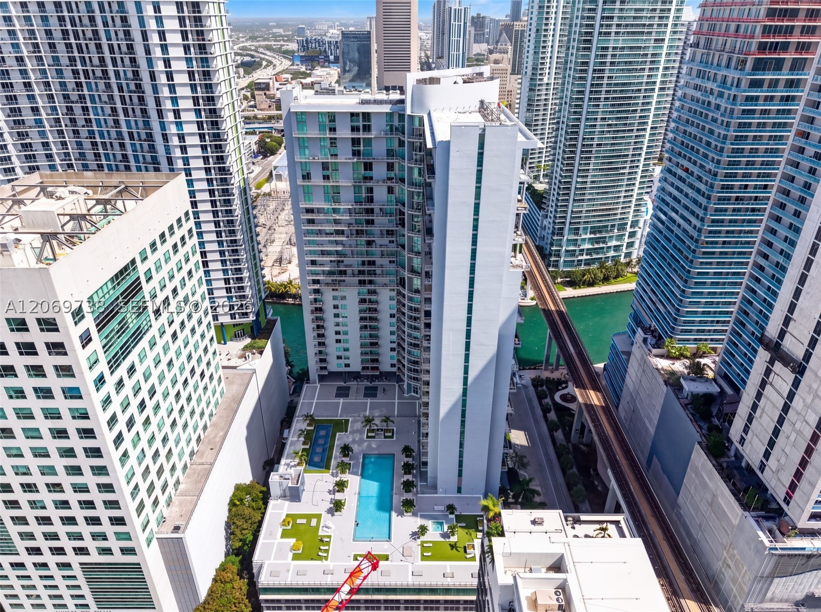 690 SW 1st Ct #2122, Miami FL 33130