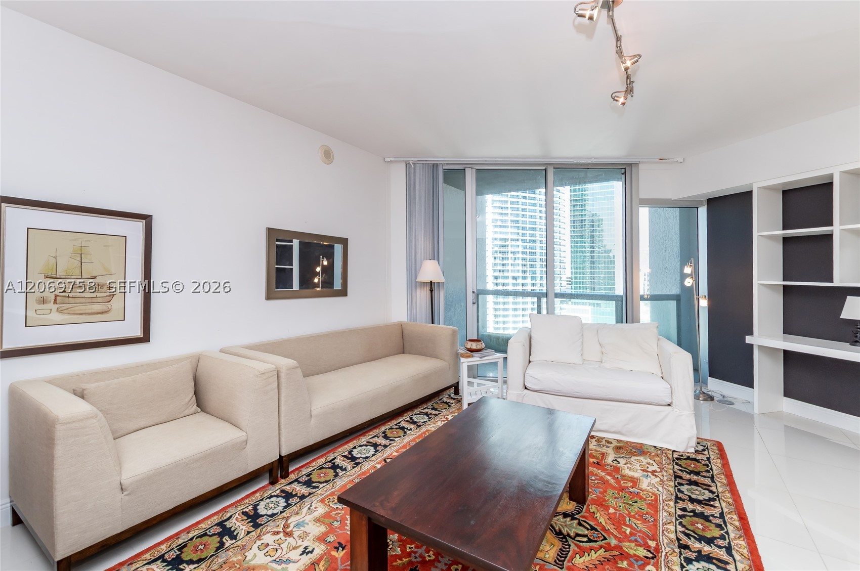 475 Brickell Ave #2908, Miami FL 33131