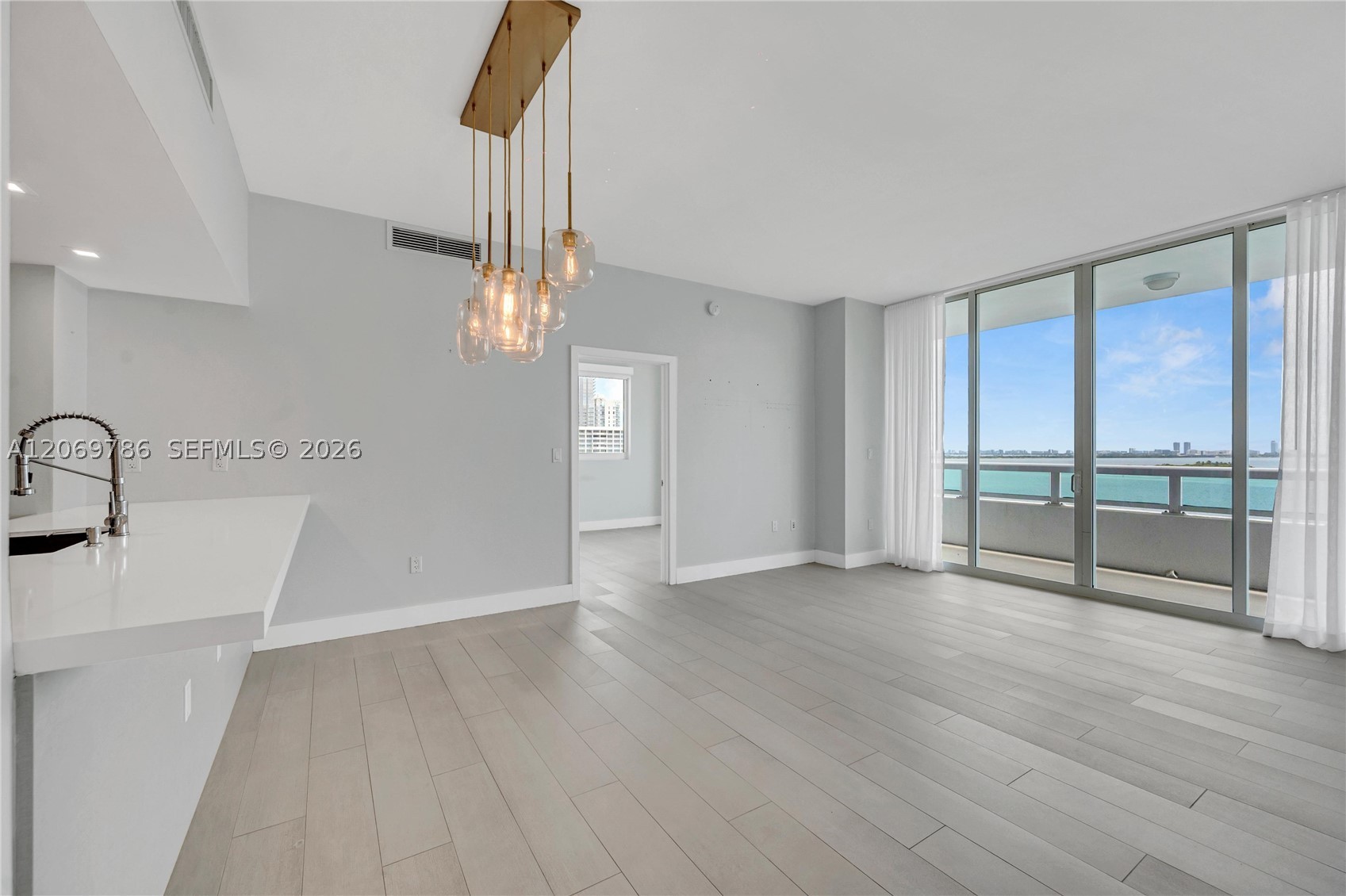 1800 N Bayshore Dr #809, Miami FL 33132