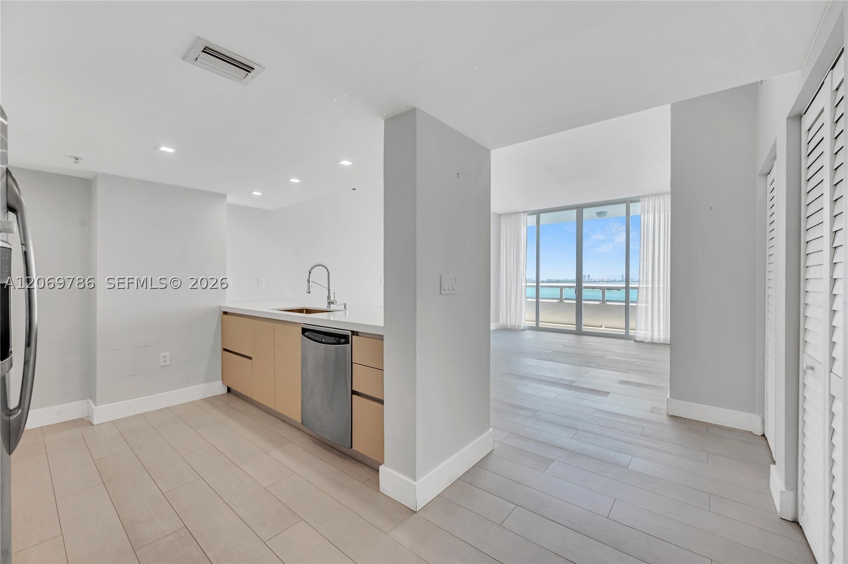 1800 N Bayshore Dr #809, Miami FL 33132