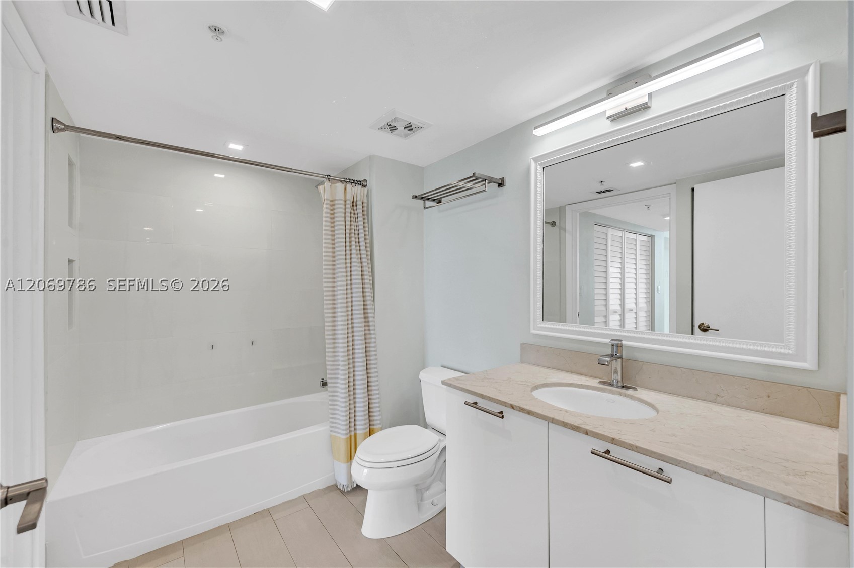 1800 N Bayshore Dr #809, Miami FL 33132
