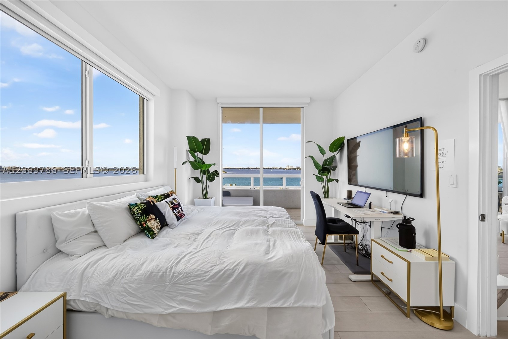 1800 N Bayshore Dr #809, Miami FL 33132