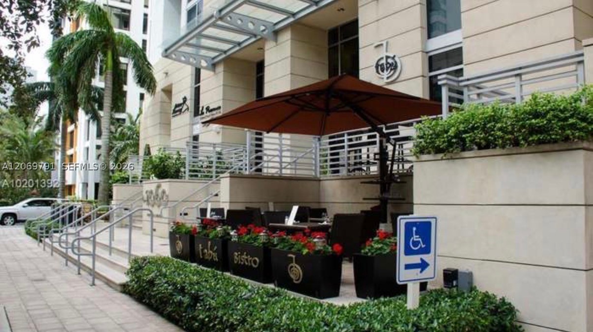 1060 Brickell Ave #2217, Miami FL 33131