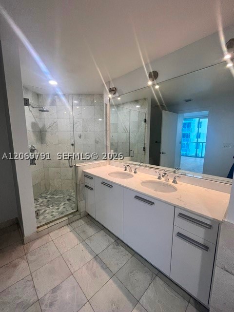 1060 Brickell Ave #2217, Miami FL 33131