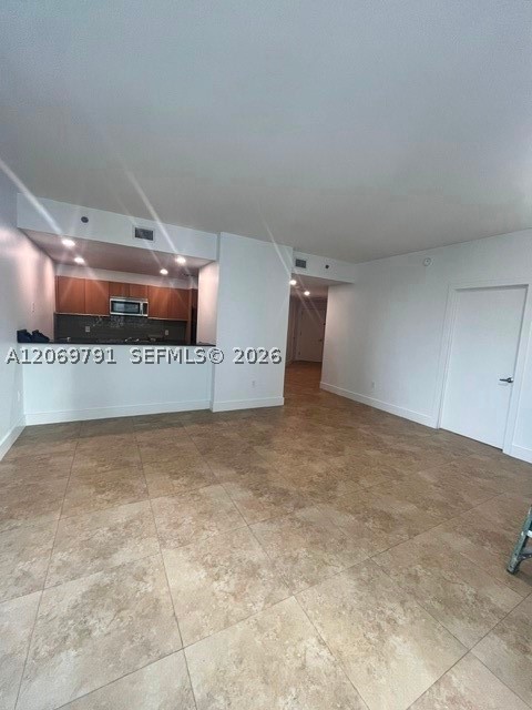 1060 Brickell Ave #2217, Miami FL 33131