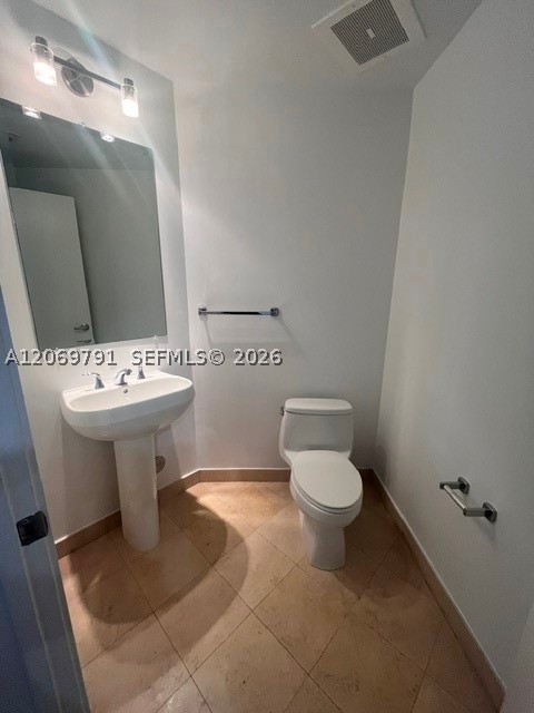 1060 Brickell Ave #2217, Miami FL 33131