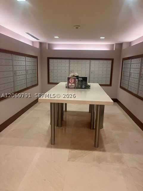 1060 Brickell Ave #2217, Miami FL 33131
