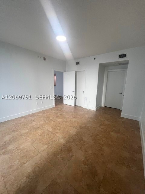 1060 Brickell Ave #2217, Miami FL 33131