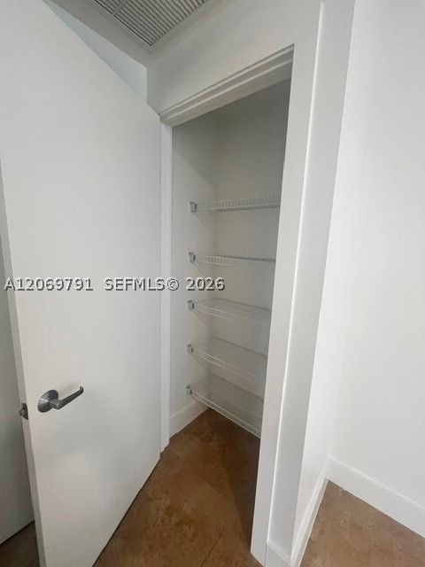 1060 Brickell Ave #2217, Miami FL 33131