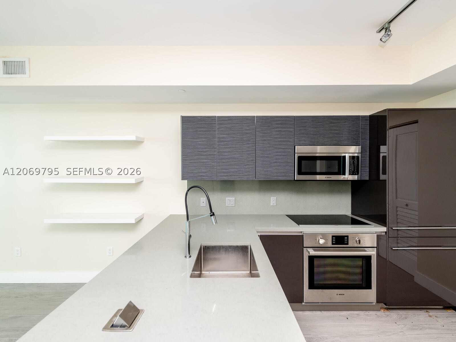1080 Brickell Ave #2206, Miami FL 33131