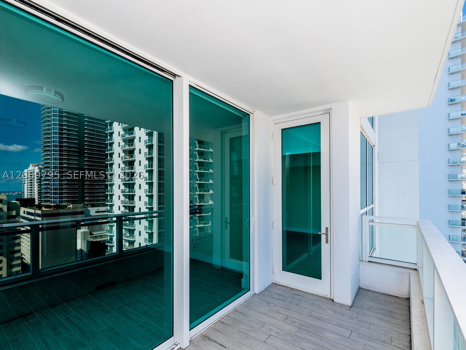 1080 Brickell Ave #2206, Miami FL 33131