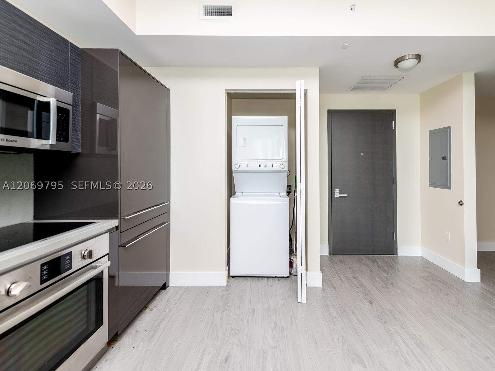 1080 Brickell Ave #2206, Miami FL 33131