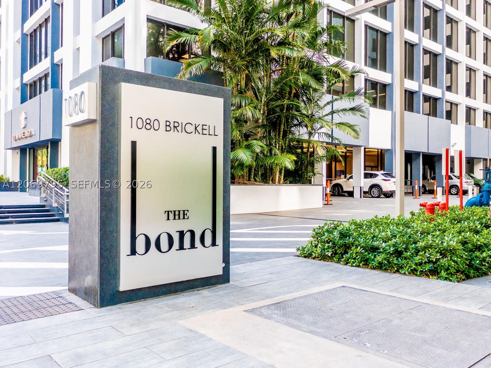 1080 Brickell Ave #2206, Miami FL 33131