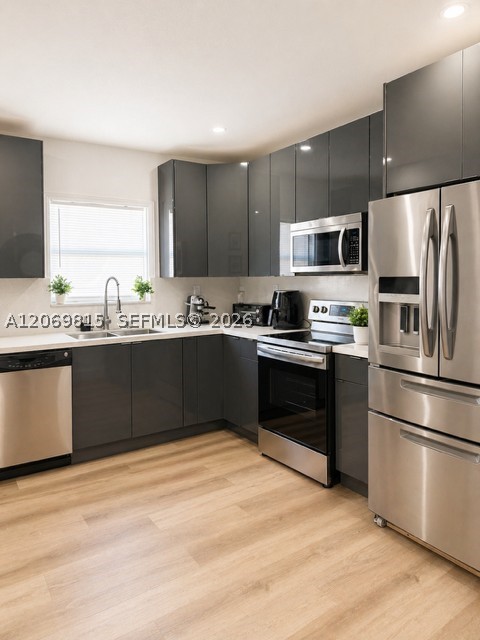 204 SW 2nd Ave, Hallandale Beach FL 33009