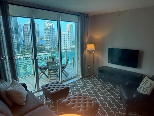 950 Brickell Bay Dr #2104, Miami FL 33131