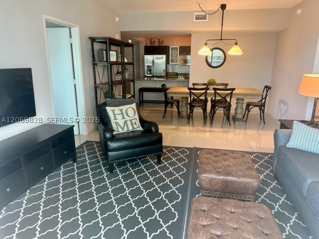 950 Brickell Bay Dr #2104, Miami FL 33131