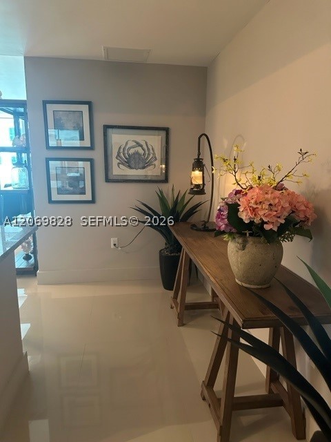950 Brickell Bay Dr #2104, Miami FL 33131