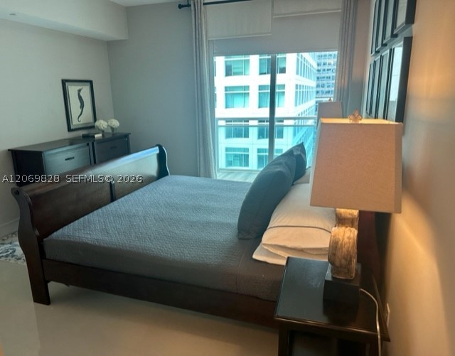 950 Brickell Bay Dr #2104, Miami FL 33131