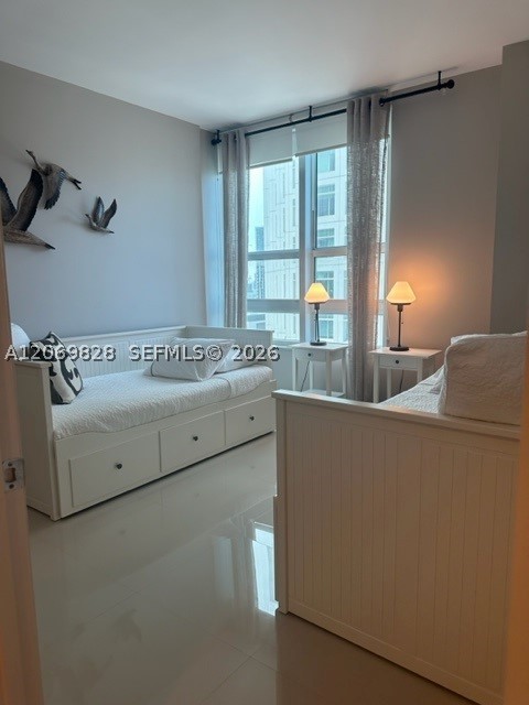 950 Brickell Bay Dr #2104, Miami FL 33131