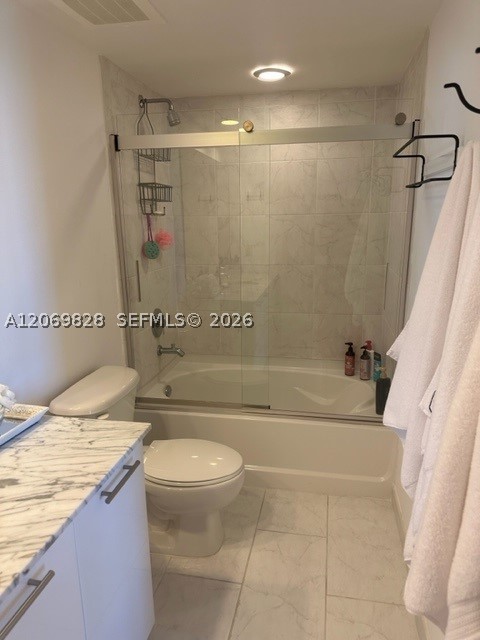 950 Brickell Bay Dr #2104, Miami FL 33131