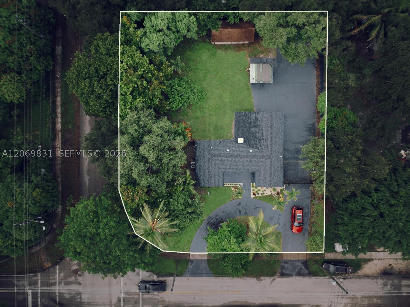 801 NE 144th St, North Miami FL 33161