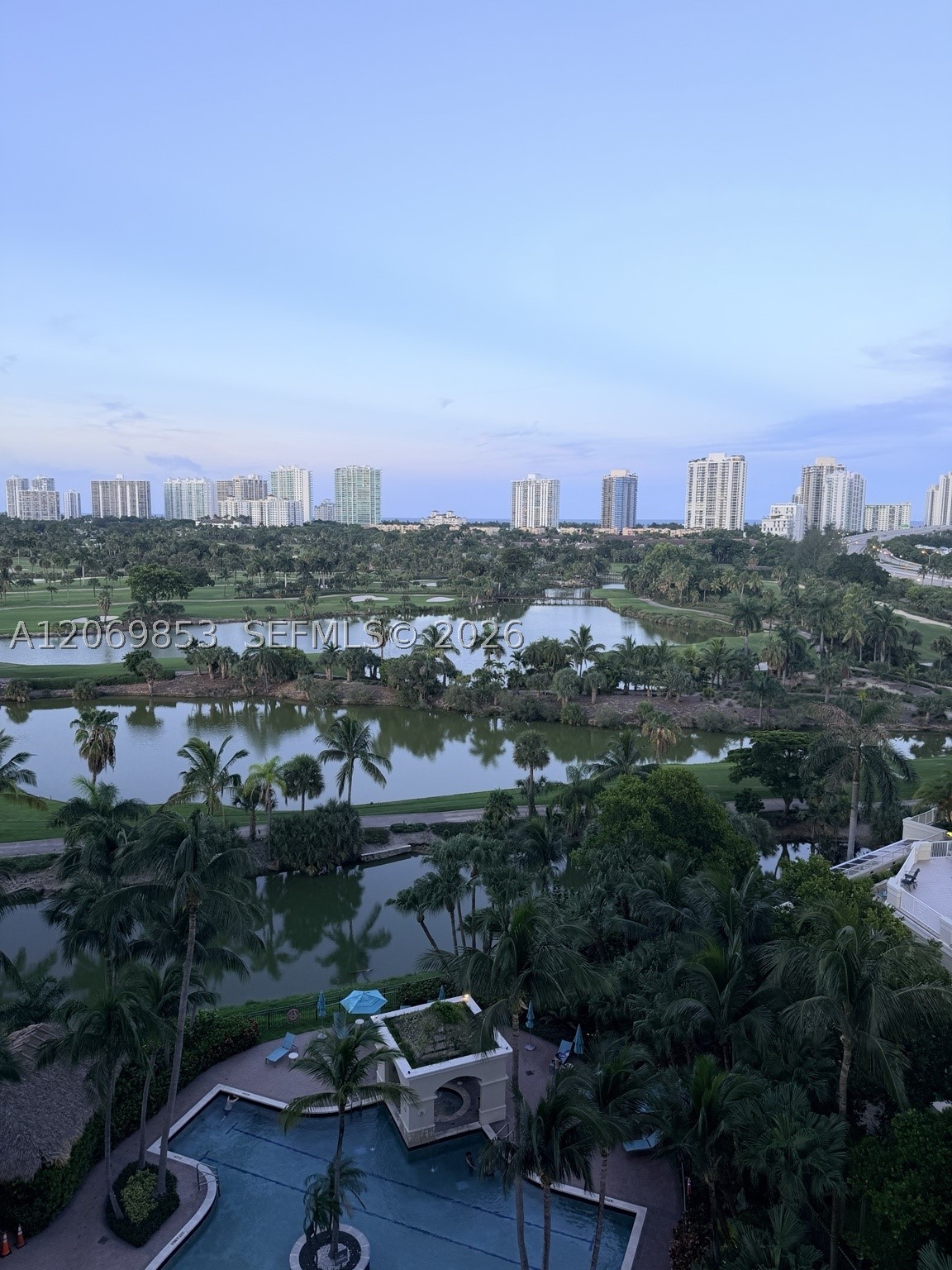 19501 W Country Club Dr #1004, Aventura FL 33180