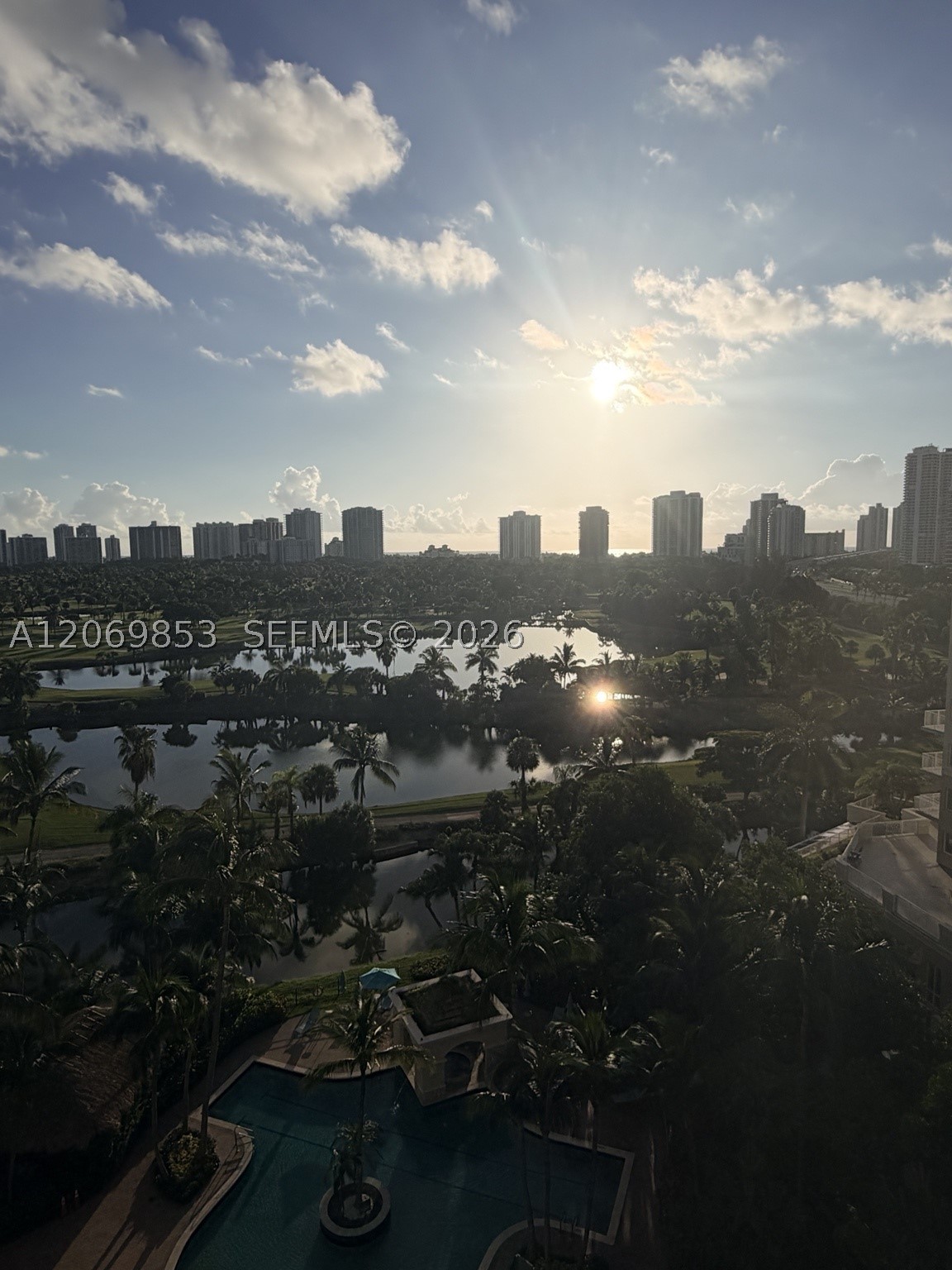19501 W Country Club Dr #1004, Aventura FL 33180