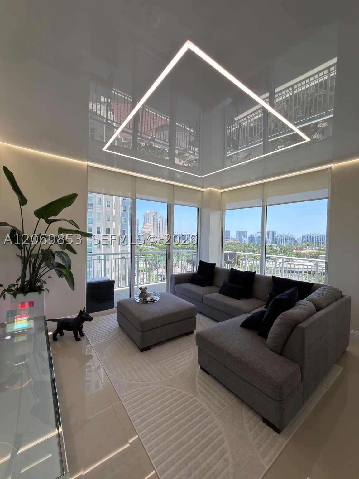 19501 W Country Club Dr #1004, Aventura FL 33180