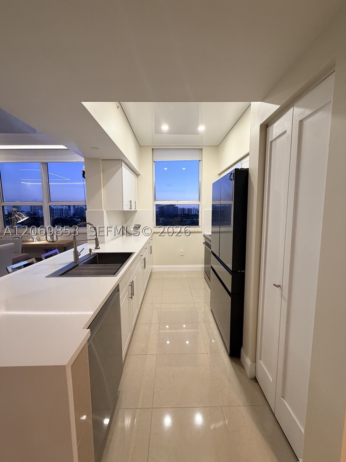 19501 W Country Club Dr #1004, Aventura FL 33180
