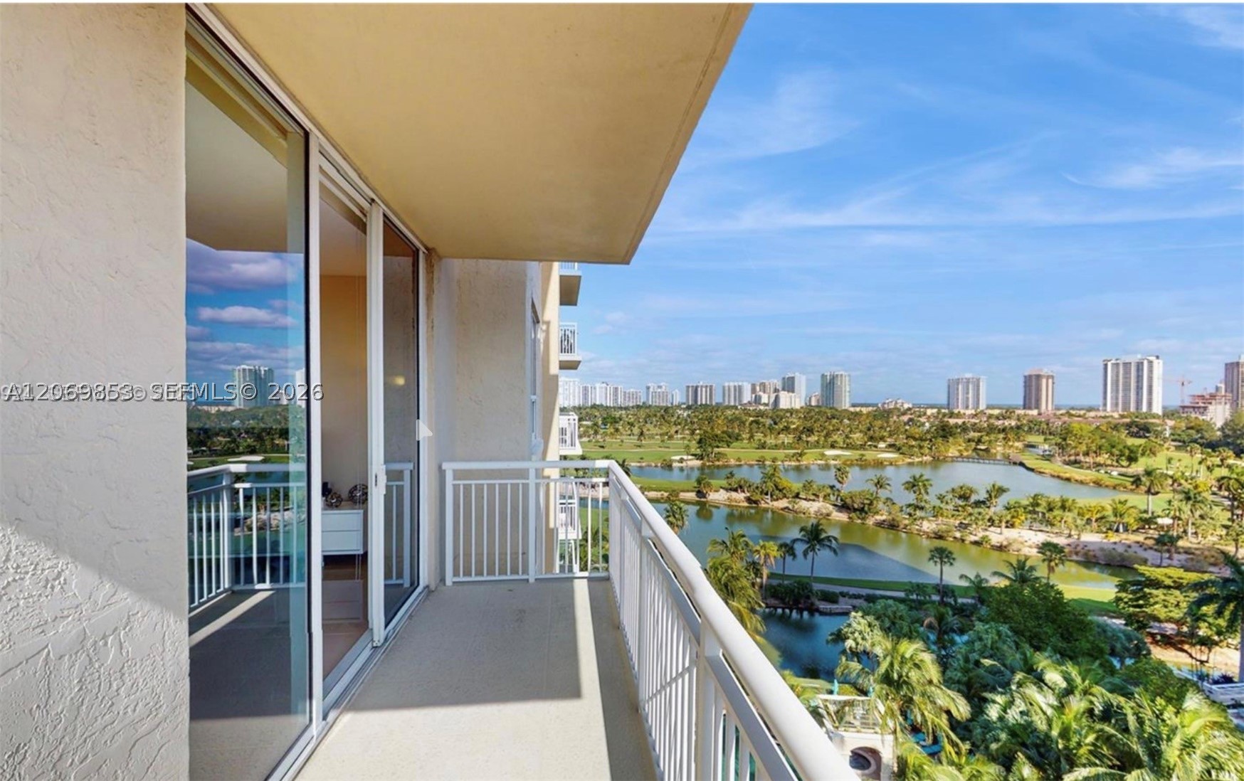 19501 W Country Club Dr #1004, Aventura FL 33180