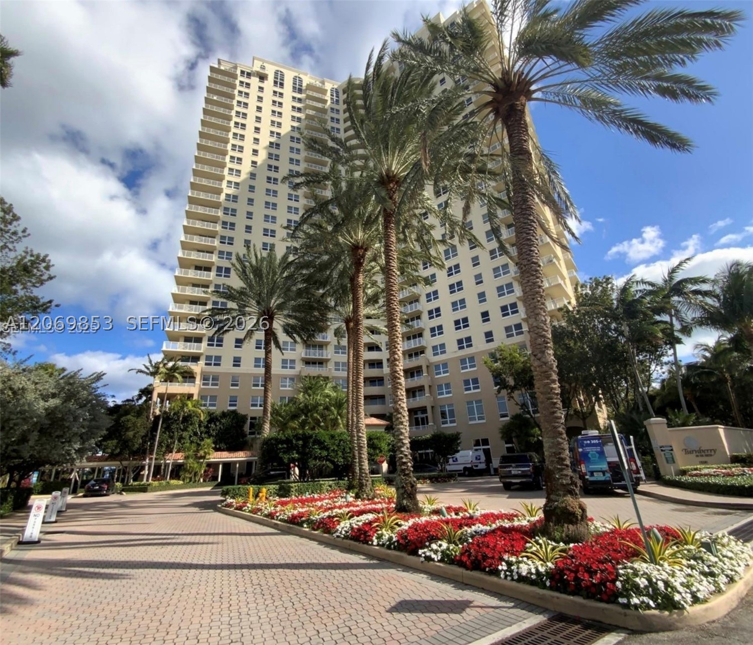 19501 W Country Club Dr #1004, Aventura FL 33180