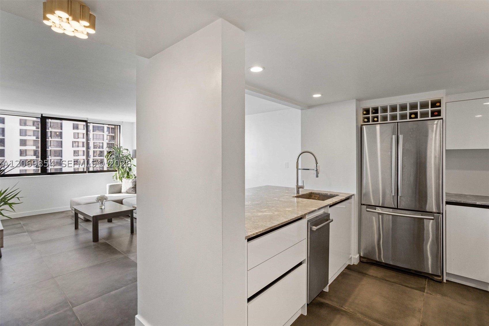 540 Brickell Key Dr #1519, Miami FL 33131