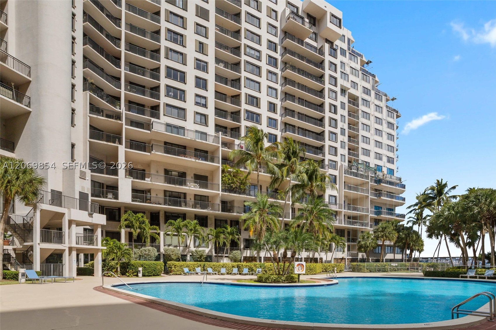 540 Brickell Key Dr #1519, Miami FL 33131