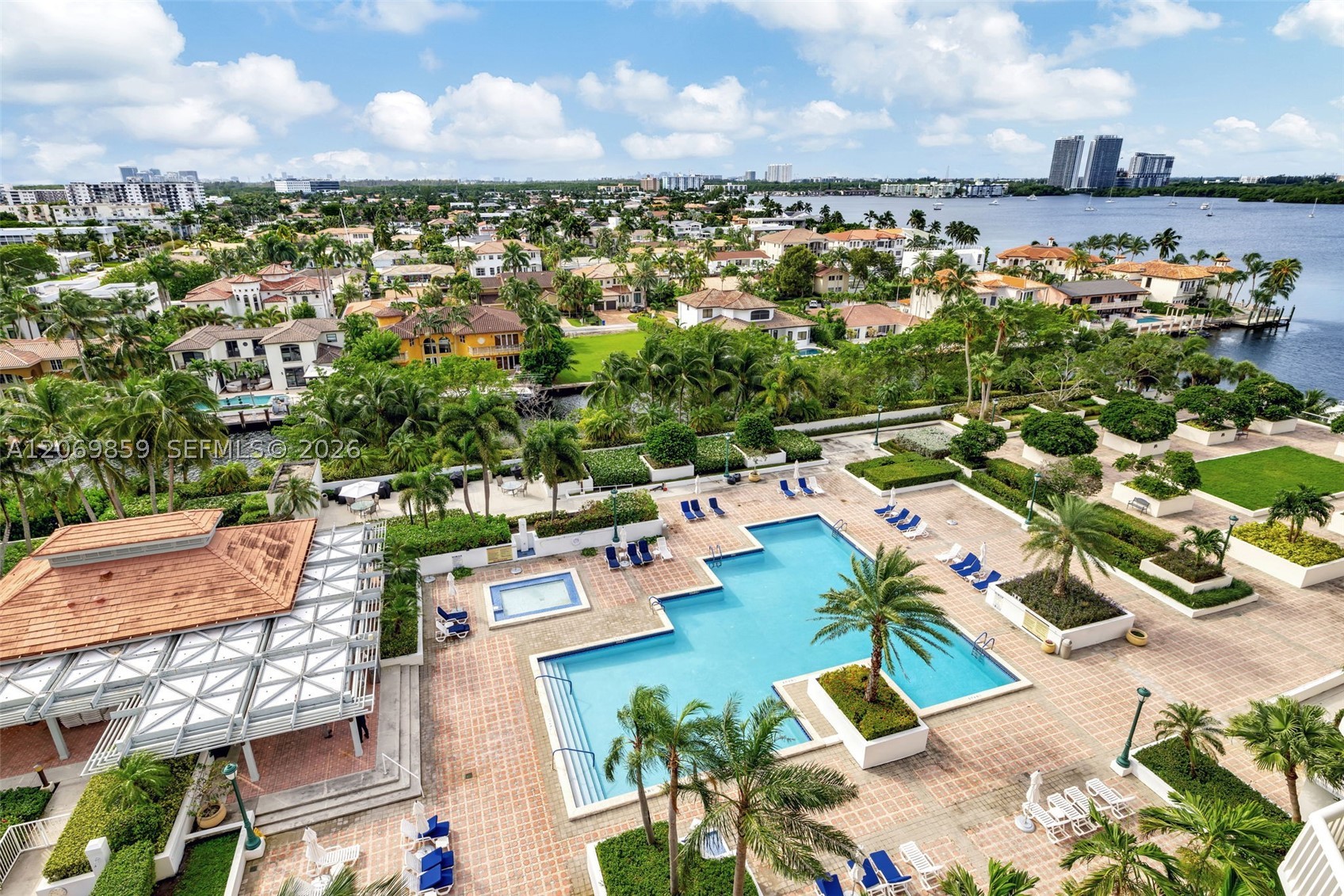 1000 Island Blvd #405, Aventura FL 33160