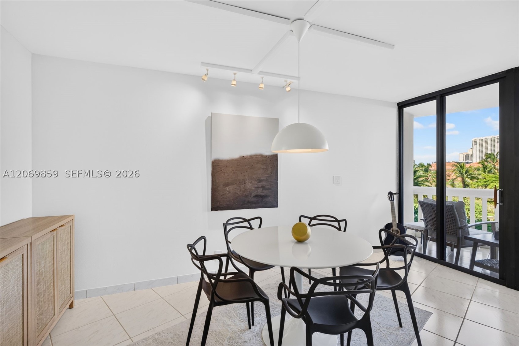 1000 Island Blvd #405, Aventura FL 33160