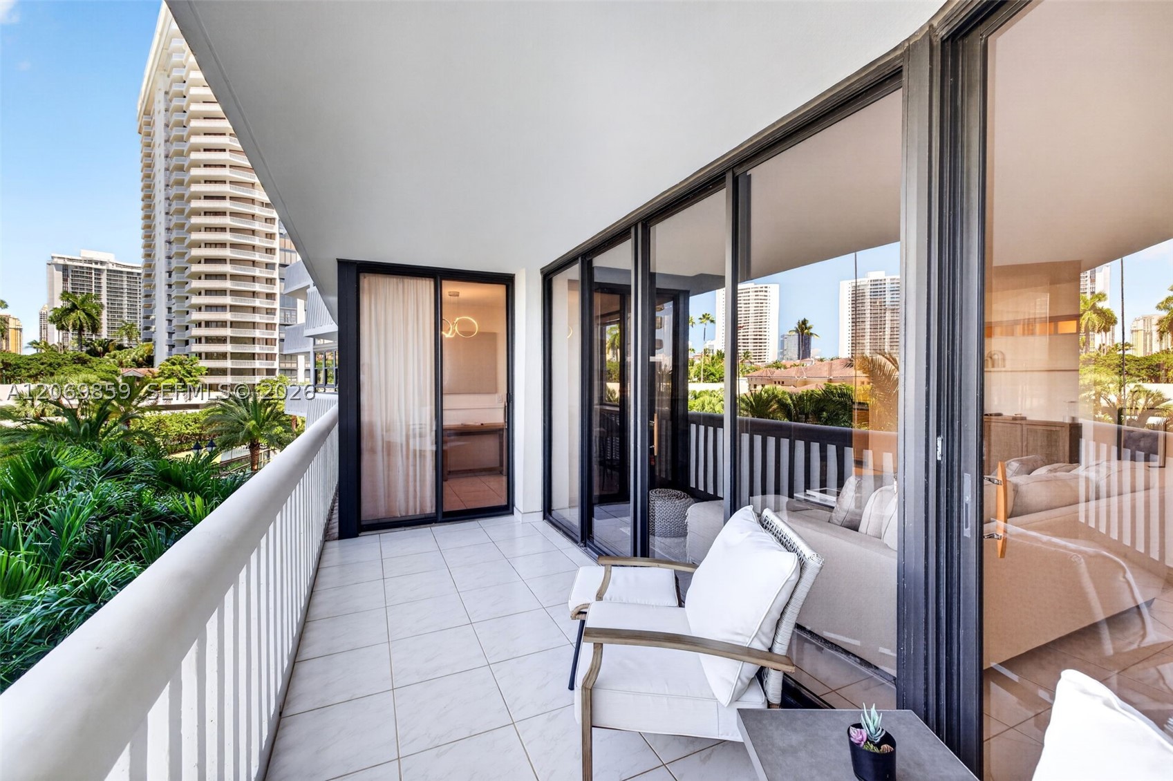1000 Island Blvd #405, Aventura FL 33160