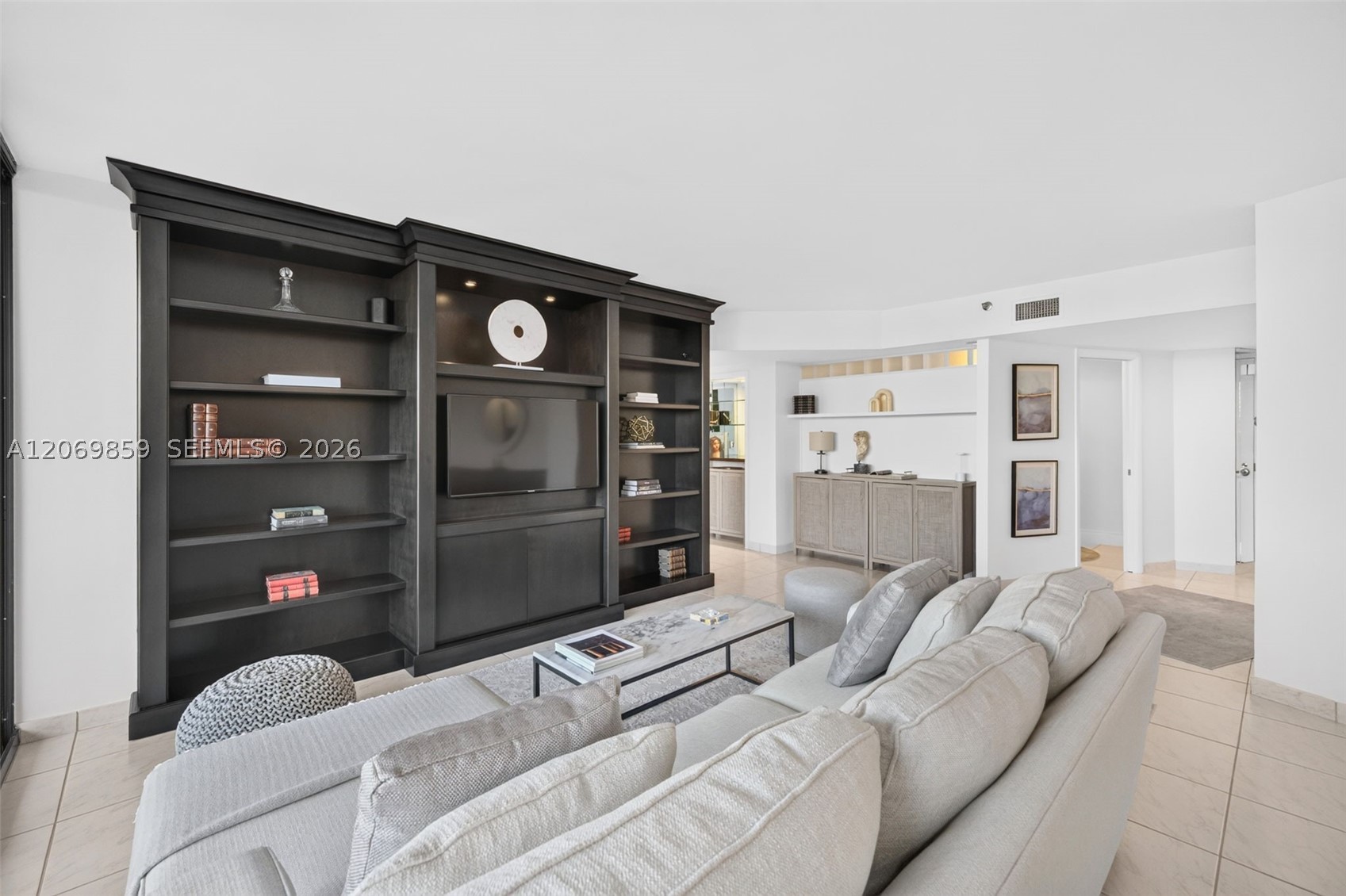 1000 Island Blvd #405, Aventura FL 33160