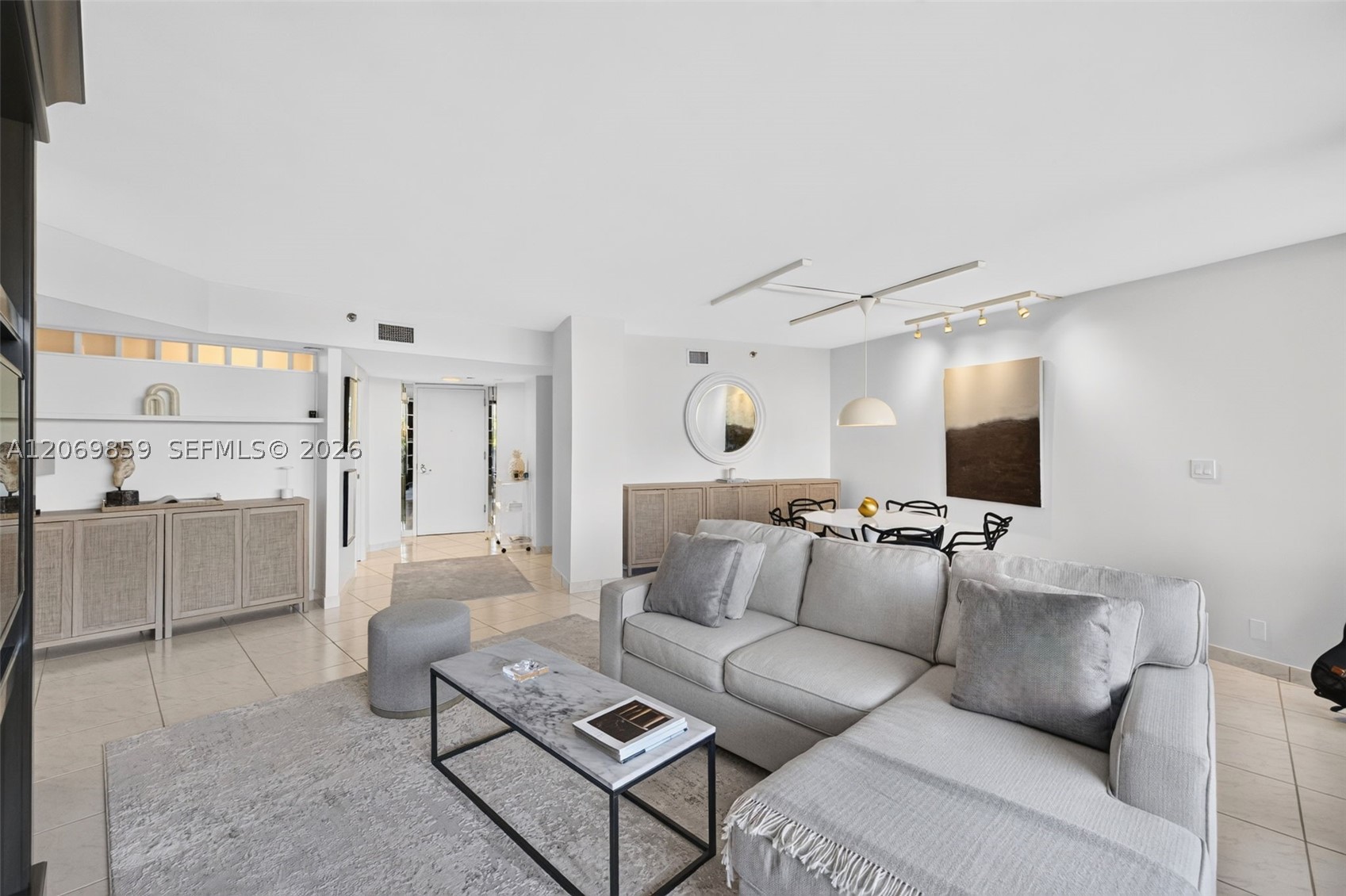 1000 Island Blvd #405, Aventura FL 33160