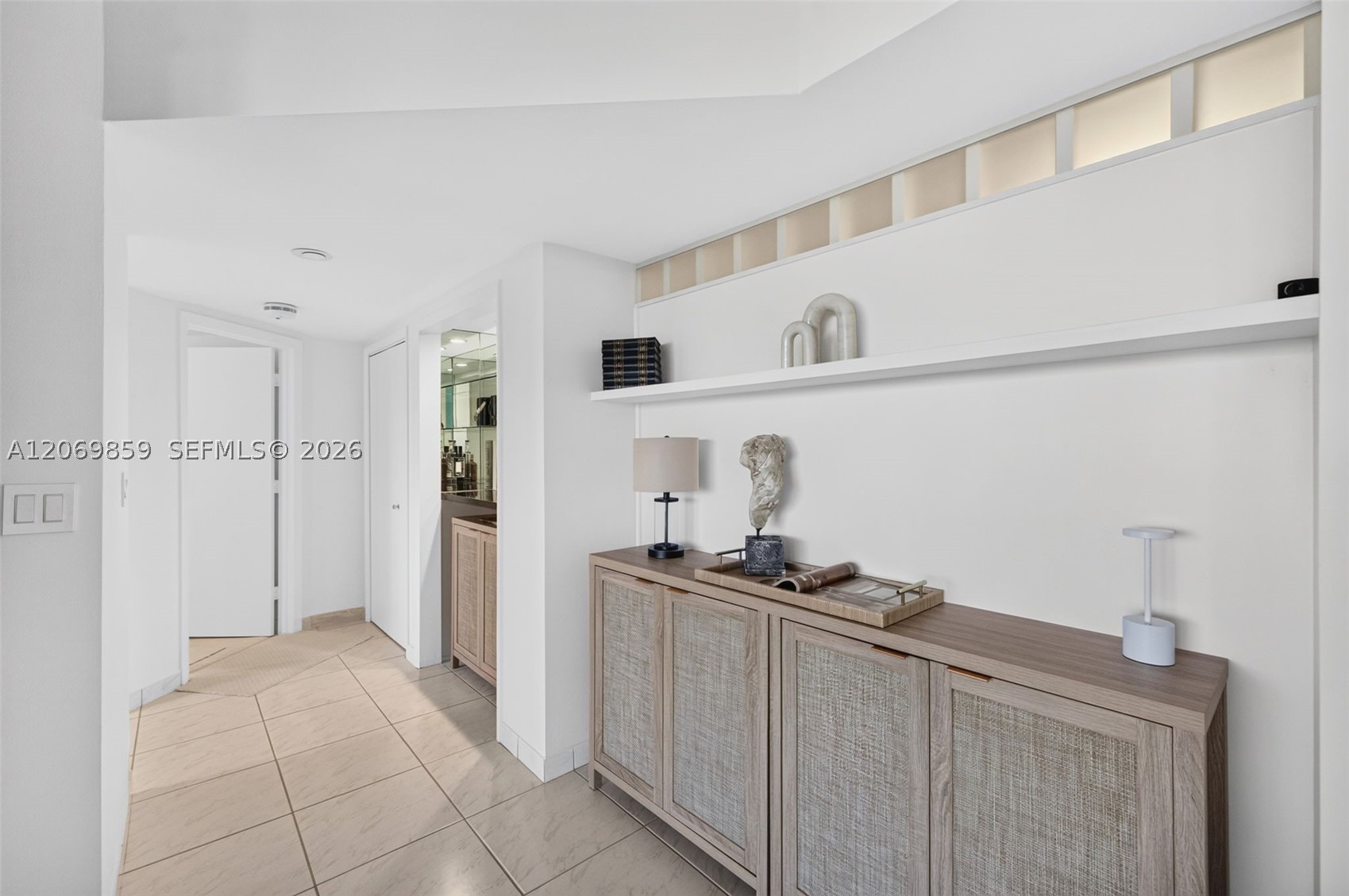 1000 Island Blvd #405, Aventura FL 33160
