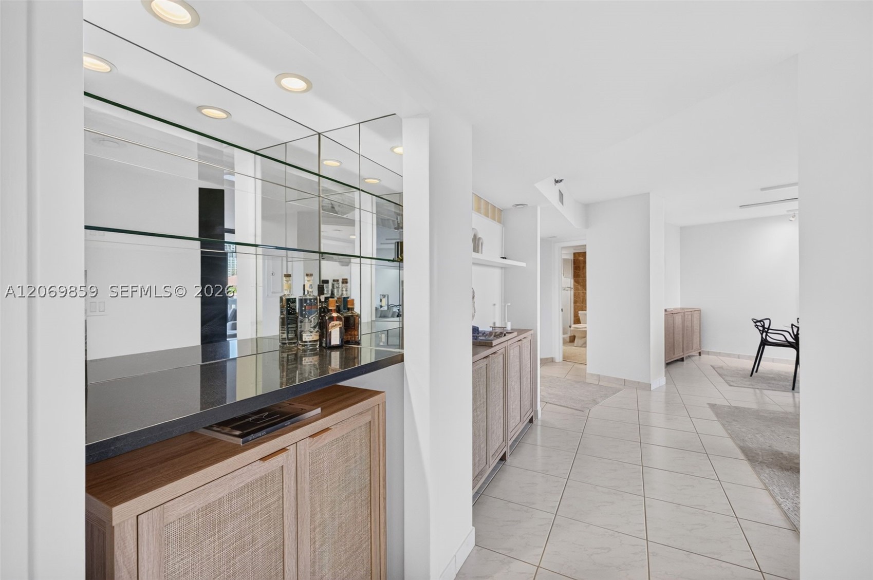 1000 Island Blvd #405, Aventura FL 33160