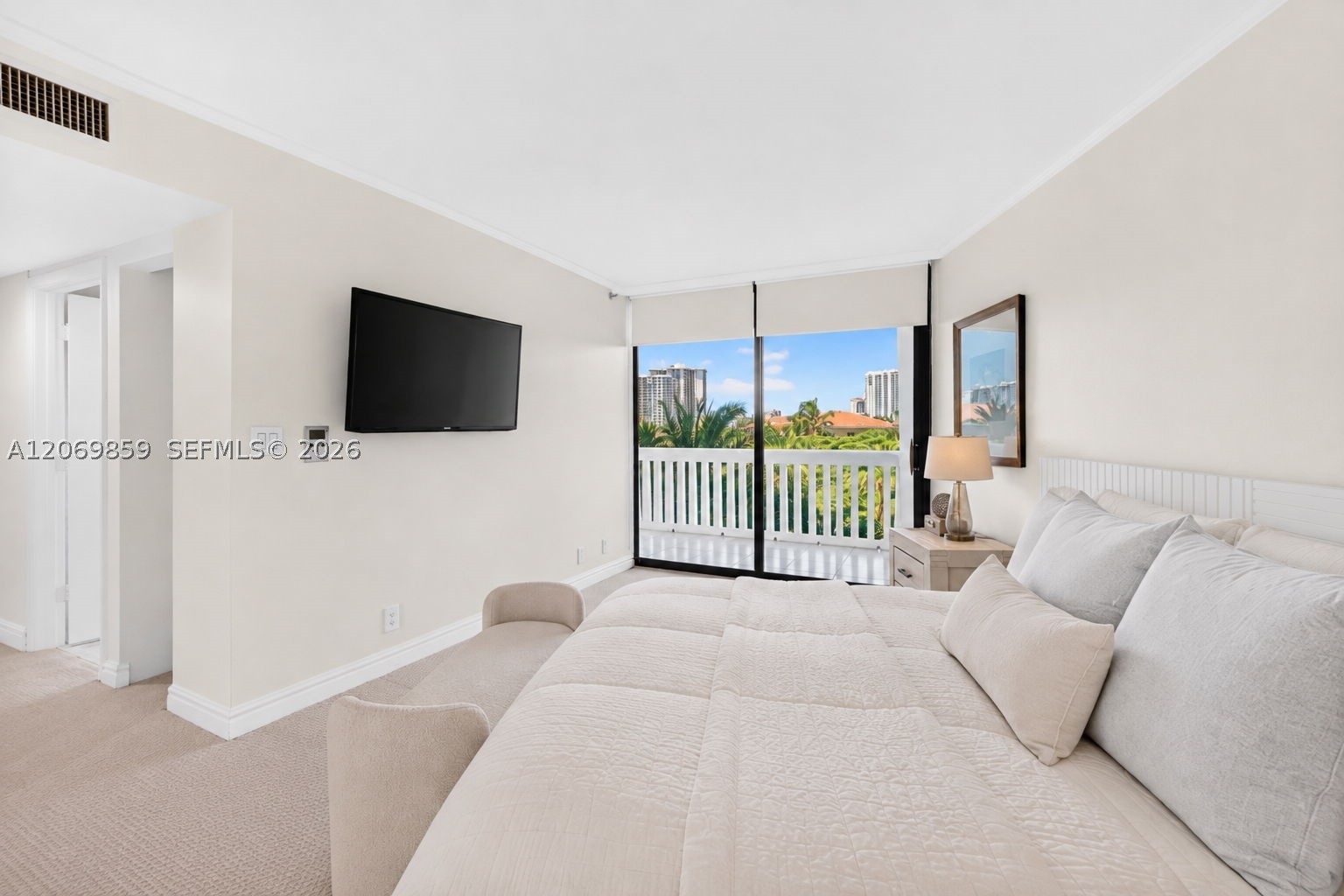 1000 Island Blvd #405, Aventura FL 33160