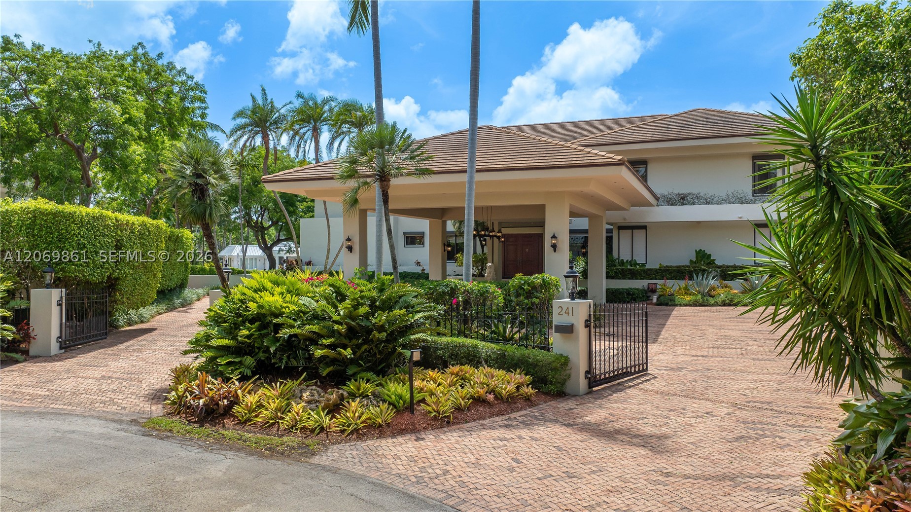 241 Cape Florida Dr, Key Biscayne FL 33149